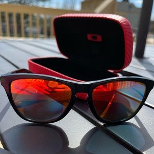 Oakley polarized Frogskins sunglasses